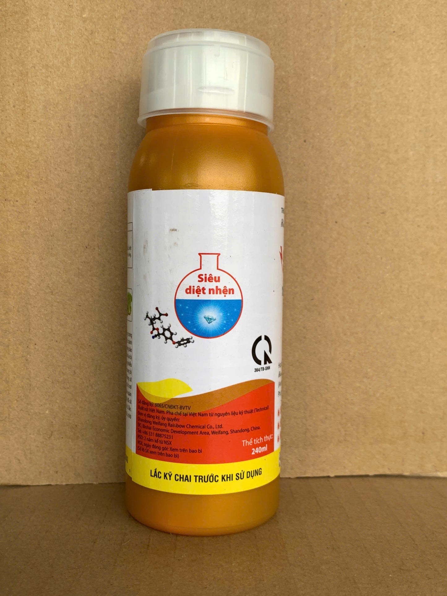 Mặt bên nhãn chai ABINSEC 1.8EC 240ml, số đăng ký in trên nhãn 6065/CNĐKT-BVTV.